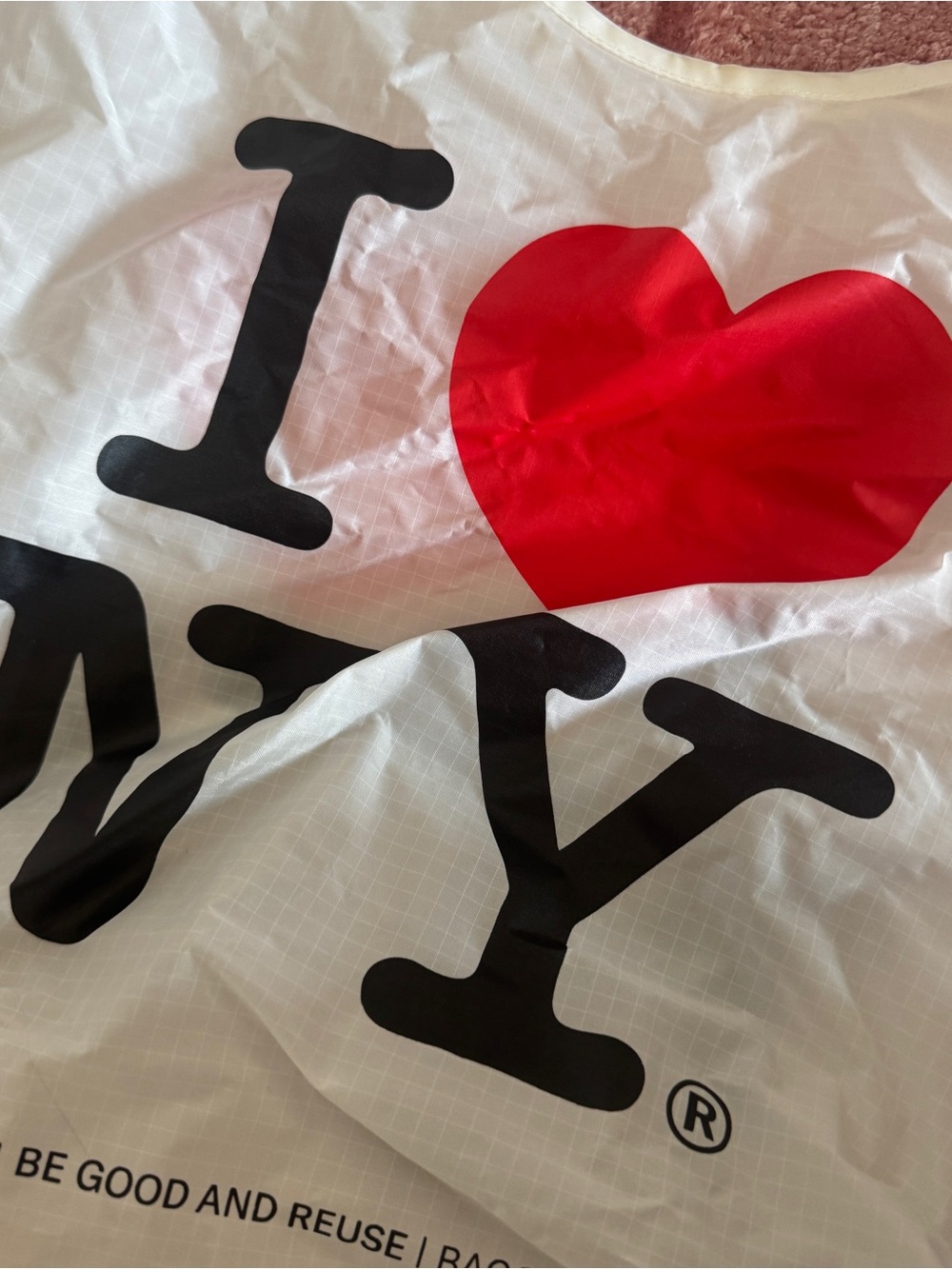 BAGGU White Tote with Red Heart I ♥ NY Graphic - Picture 3 of 4